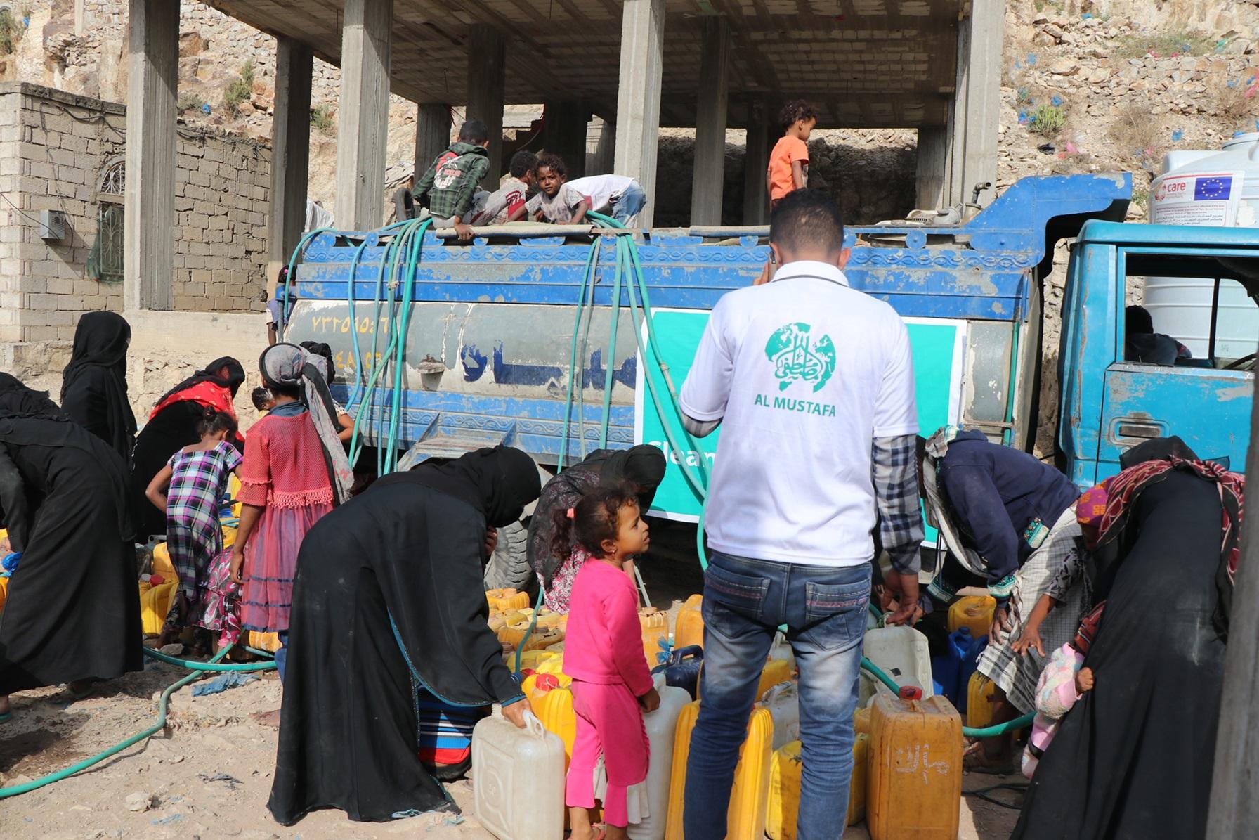 Al Mustafa water tanks being provided to Yemen 
